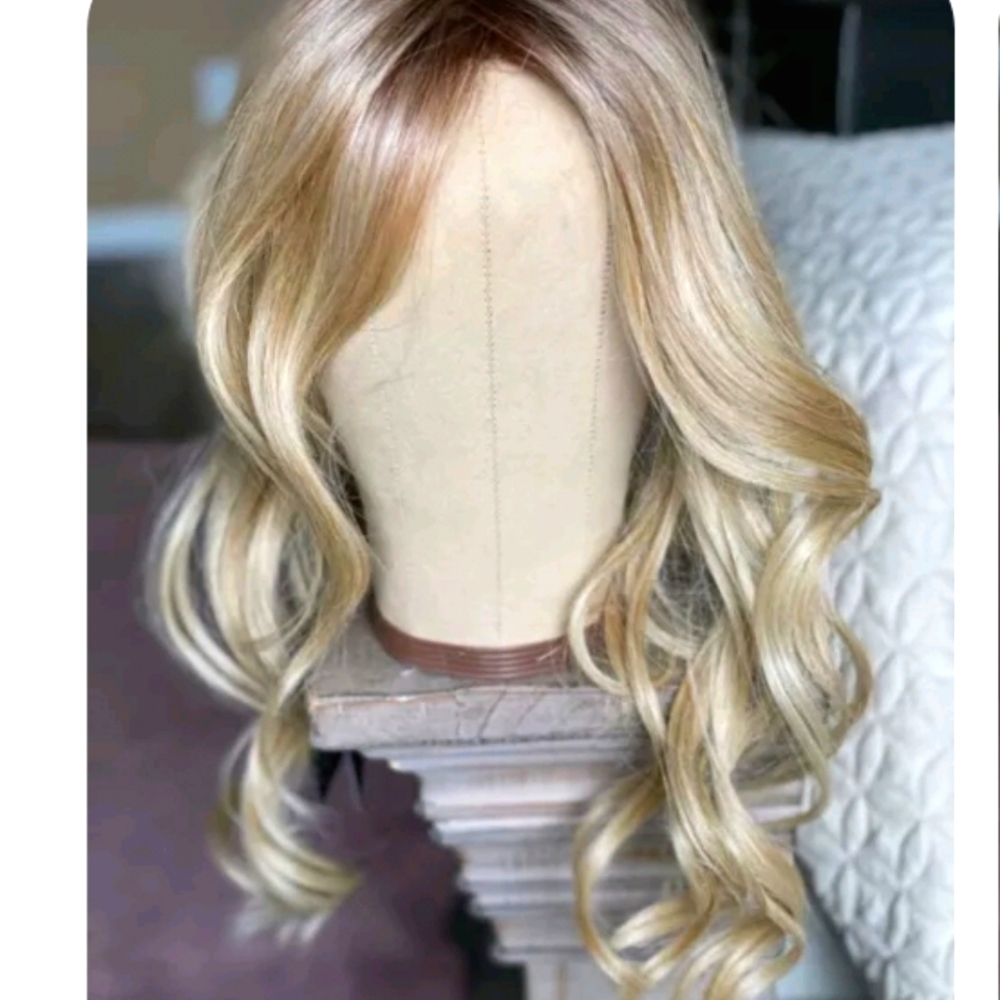 Belletress 18" lace front mono topper